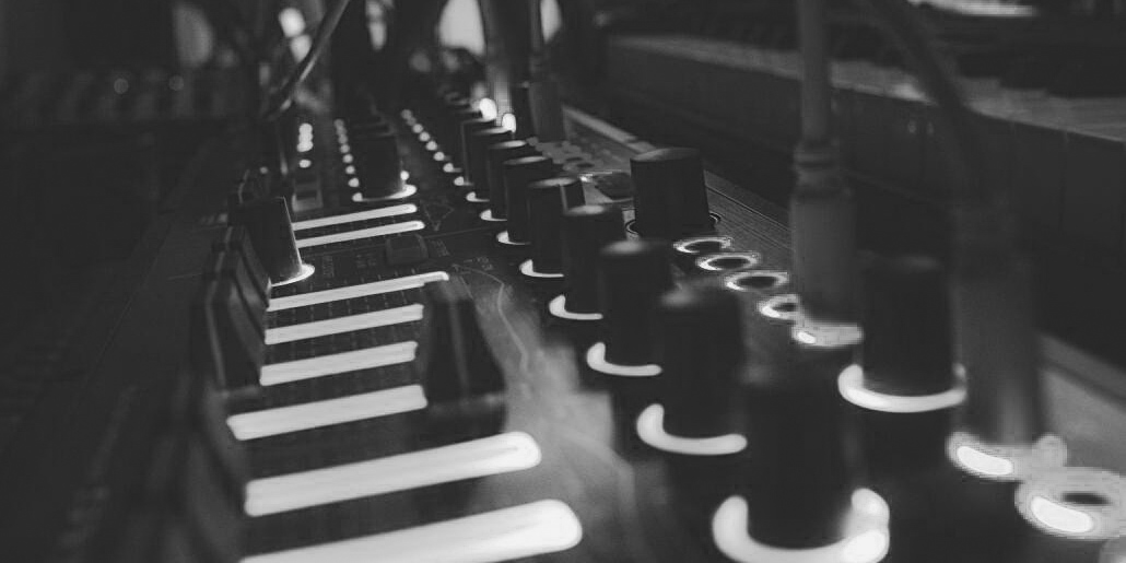 Headweller in the studio — psy-trance and dark prog production setup
